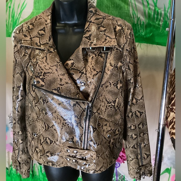 NWOT BLANK NYC FAUX SNAKESKIN SNAP BUCKLE ZIP MOTO JACKET. SZ.S - Picture 6 of 14